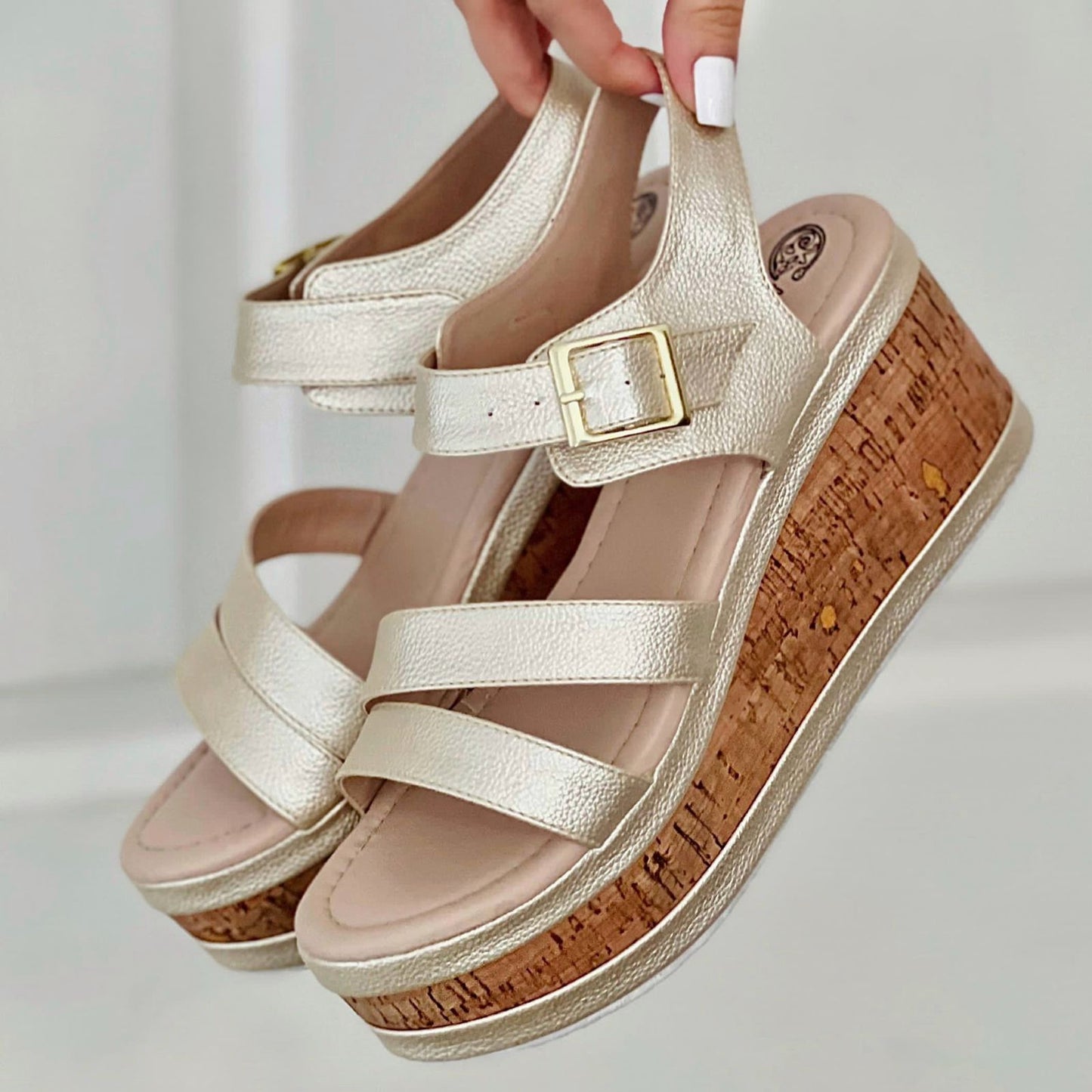 Plataforma Ultraliviana REF JLT-H404👣✨